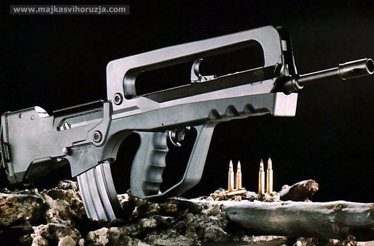 FAMAS G2
